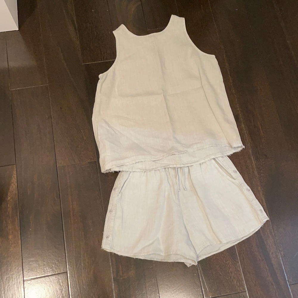 Bella Dahl set